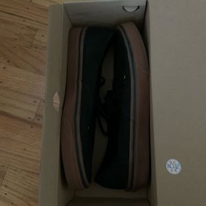 Vans Authentic Black w/ gum bottom size 13